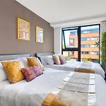 Thai Suite - Free Parking - Pool Table - Nexflix - City Centre