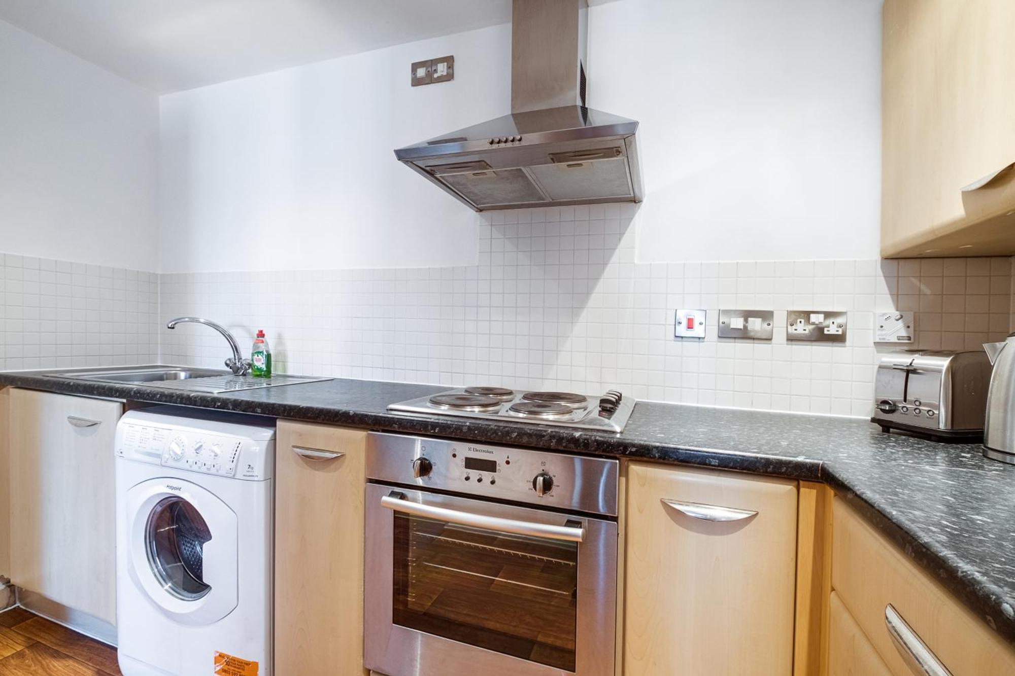 Apartment Thai - Free Parking - Pool Table - Nexflix - Centre *