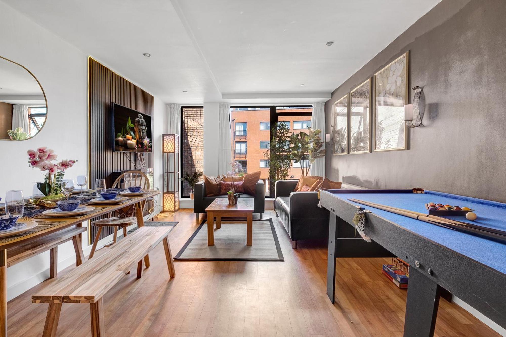 Thai - Free Parking - Pool Table - Nexflix - Centre